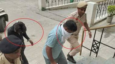 लड़कियां जाएं तो जाएं कहाँ?
पानीपत में चलती ट्रेन में महिला के साथ शिवम,  भजन और उसके अन्य साथियों ने गैंग रेप किया।
कुरुक्षेत्र स्टेशन पर महिला को अकेला देख गलत काम करने प्लान बनाया। गैंग रेप के  बाद महिला को ट्रेन से फेंक दिया, जिससे महिला का एक पैर भी कट गया।
#HaryanaNews