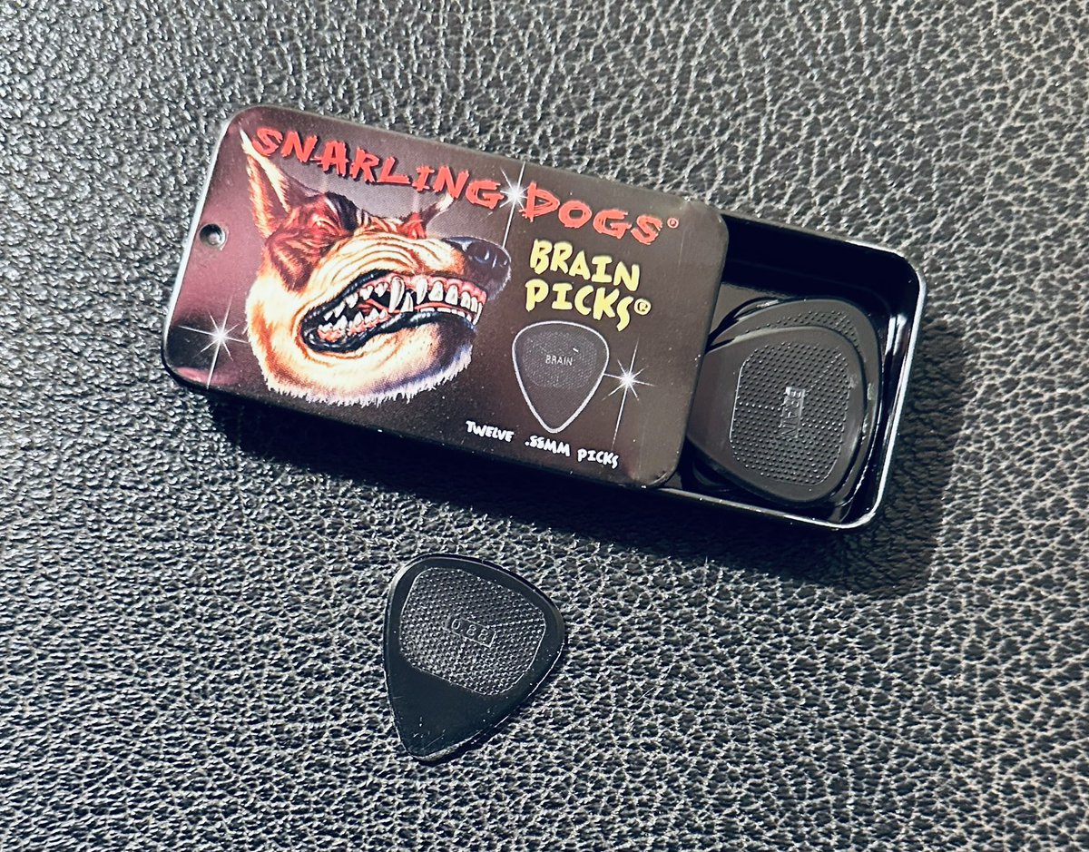 New favorite guitar picks. Found this tin inside the case compartment of a 50s Kay archtop. 🖤