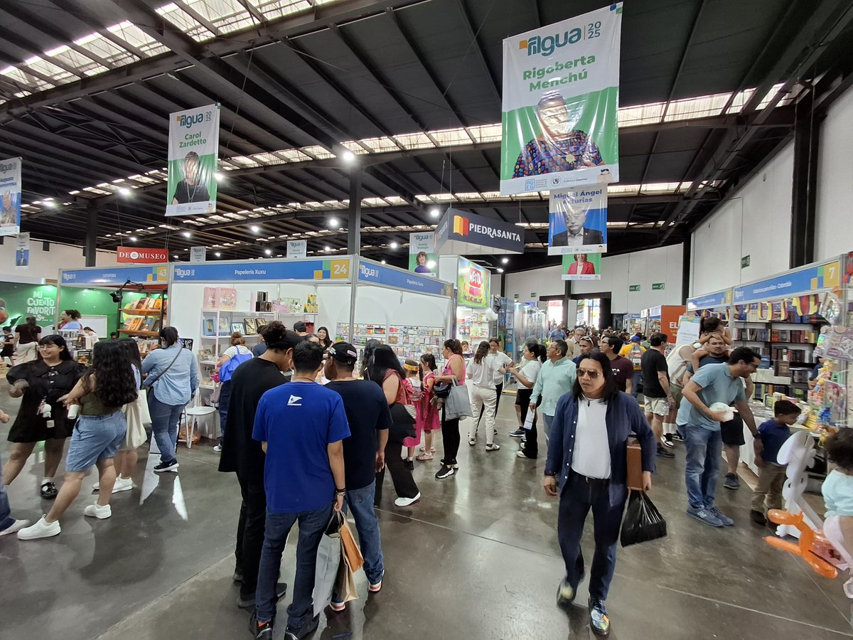 #AHORA <a href="/FILGuatemala/">FILGUA</a> llega a su último día con diversas actividades y afluencia de visitantes.

📸 Alex Meroño