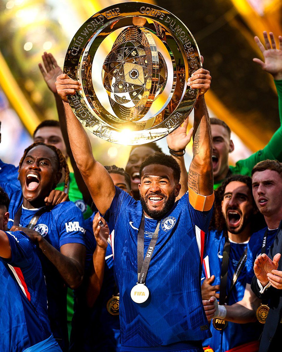Apenas dê RT. O Chelsea é campeão do mundo mais uma vez.