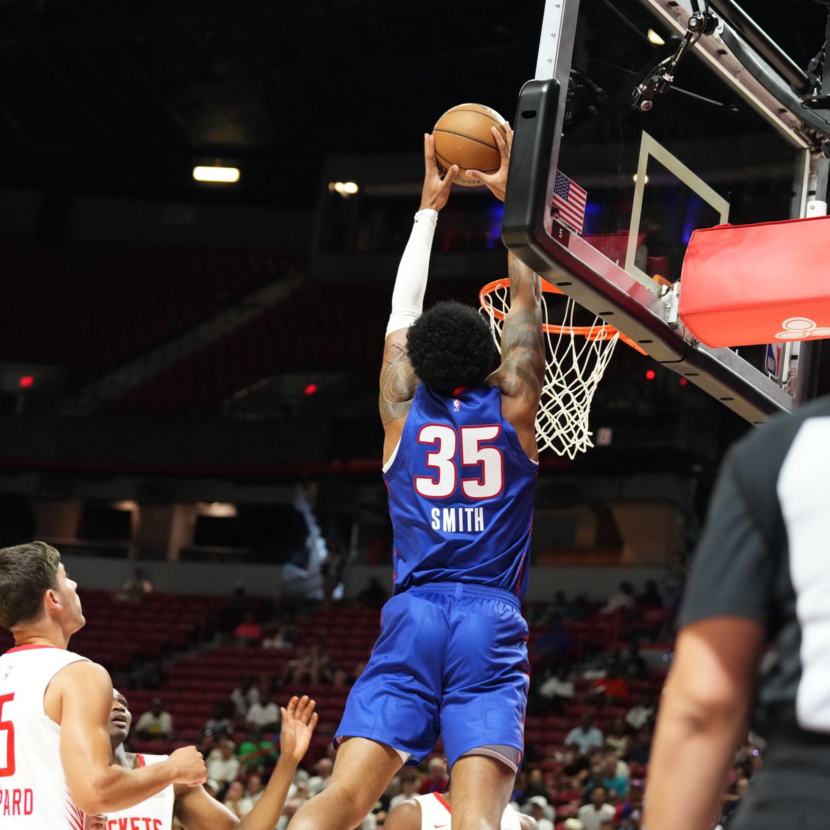 another day, another double-double for <a href="/ToluSmith1/">GS3⛓</a>😌

🔹15 PTS / 12 REB / 4 AST / 2 BLK