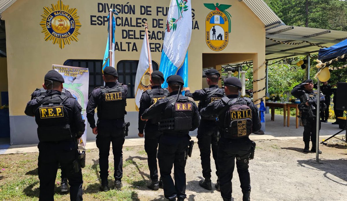 PNCdeGuatemala's tweet photo. Con la finalidad de seguir fortaleciendo la seguridad de los ciudadanos, este día la Policía Nacional Civil ha inaugurado la sexta delegación de la División de Fuerzas Especiales de Policía #DIFEP en San Pedro Carcha, Alta Verapaz https://t.co/aRJX3prcs2