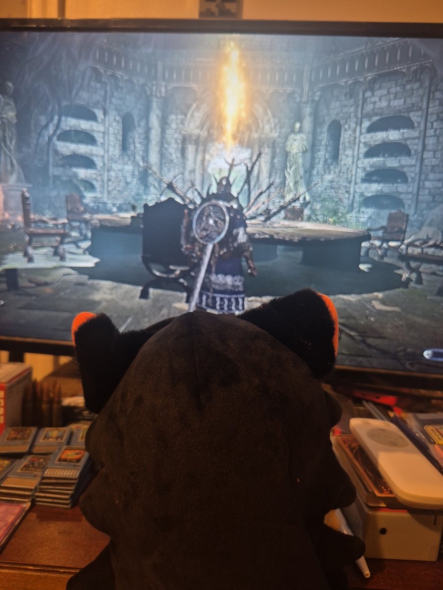 What what <a href="/MillaNoire/">🧡⚫Milla Noire | Black Hole VTuber⚫🧡</a> is playing