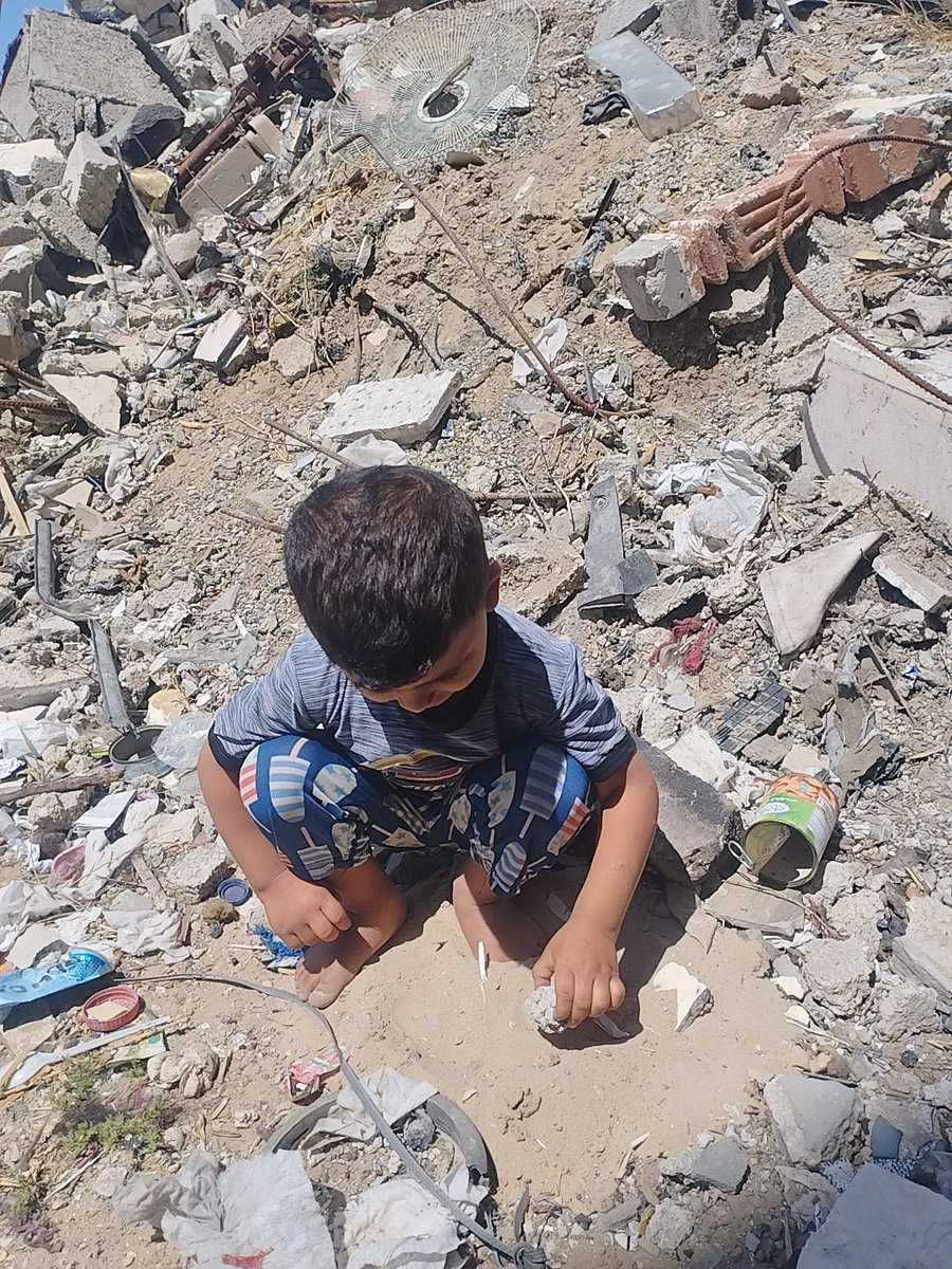 maijb1989's tweet image. I am sharing my suffering in getting food and no one stands by me. I have not been able to get flour for a week because I do not have money. Please help me by donating, sharing and quoting Donate,even if it is a small donation, it will be family’s life🙏😭
gofundme.com/f/donate-to-he…