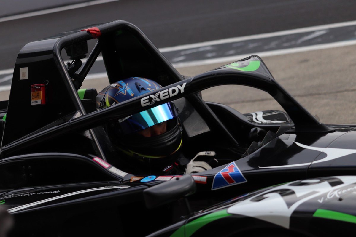 #MEC120 Rd.2 in Suzuka

QF 4th
Race 7th

事前に戦略は立てていたものの、やはり走りながらのレースコントロールは厳しく、大崎のスティントでピットイン指示のタイミングを見誤ってしまいました

村瀬選手、白崎選手と共に表彰台へ登りたかった…

応援いただいた皆様、ありがとうございました！