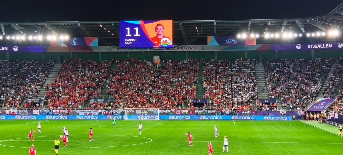 ianemlpix's tweet photo. @Hannahjadecain I watched you score against the Euros Champions 🥲 https://t.co/feVwjWPLPW