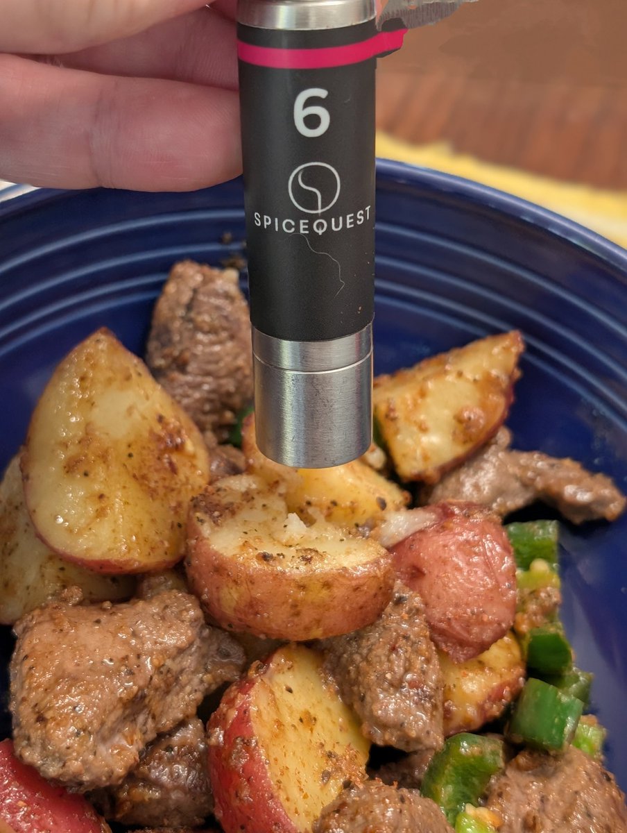 phr00ts (@phr00ts) on Twitter photo Cast iron beef tenderloin trimmings. Garlic butter steak and potatoes using <a href="/FireHatchRubs/">Fire Hatch Rubs ™</a> Cattle Crust, some jalapeno and a spice quest thingy. Cast iron beef tenderloin trimmings. Garlic butter steak and potatoes using <a href="/FireHatchRubs/">Fire Hatch Rubs ™</a> Cattle Crust, some jalapeno and a spice quest thingy.