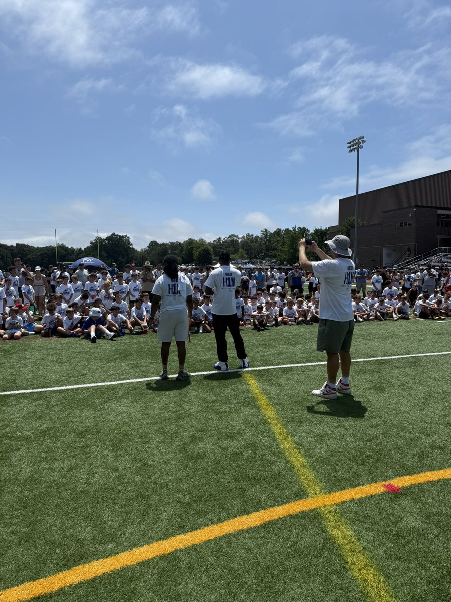 StaplesFootbal1's tweet image. Very special morning with Malik Nabers and @FlexWorkSports at Staples Stadium, Paul Lane Field.
GO WRECKERS!! #cthsfb