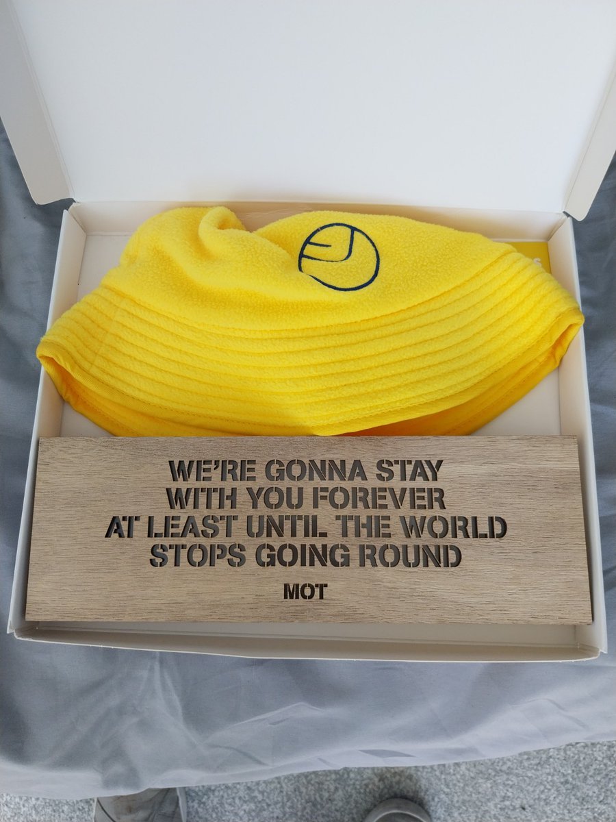 LEEDS UNITED  MY LEEDS BUCKET HAT &amp; LIGHT BOX 

£24.05 currently

3 bids

Ends Tue 22nd Jul @ 11:57am

ebay.co.uk/itm/2268624411…

#ad #lufc #alaw #mot