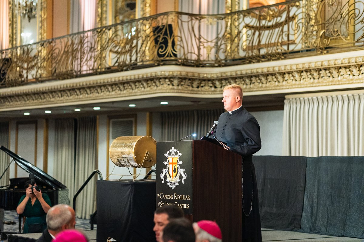 CanonsRegular's tweet image. Here are some moments from the last year&apos;s benefit dinner. Join us for our 27th Annual Benefit Dinner at the Chicago Hilton! 
📅 Sunday, September 28th, 2025  

Celebrate beauty, tradition, with the cause of supporting the mission of Restoring the Sacred. More details will be…