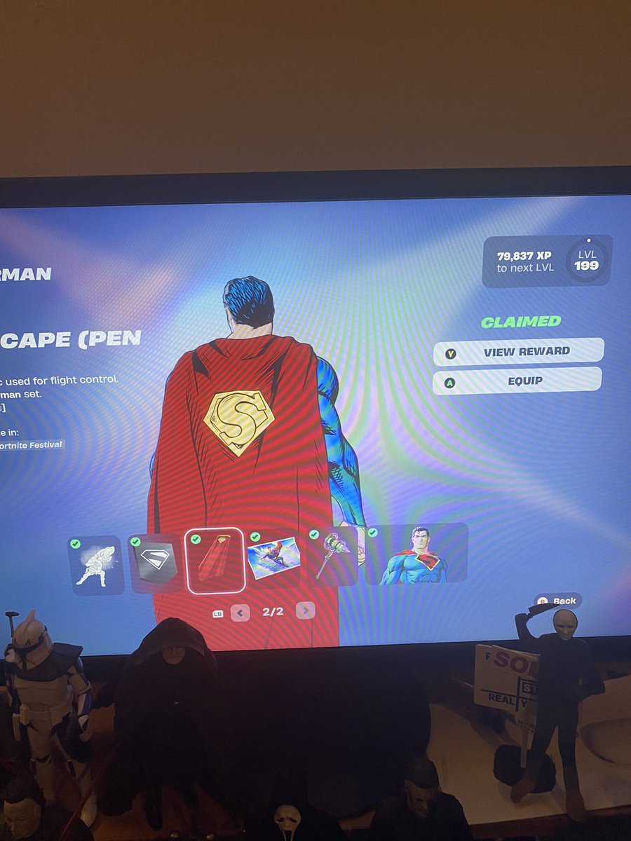 Azzaec06Cook's tweet photo. @FortniteStatus Do you know when this will be fixed as it’s annoying I can’t use the pen and ink style but can use normal I also can’t use loading screen from page 2 of the superman rewards https://t.co/mzw8Vt3EDO