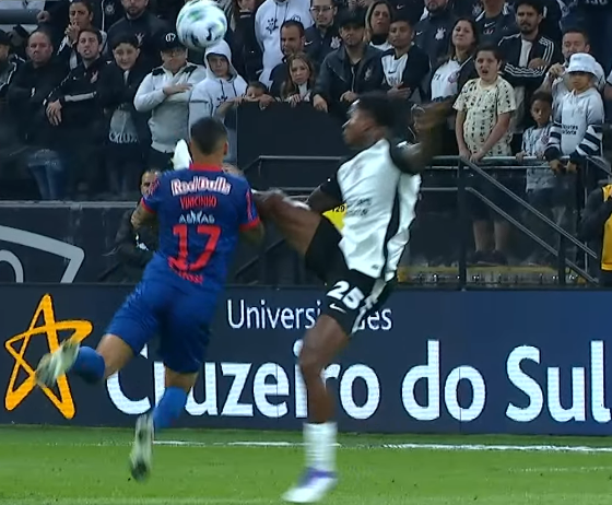 A arbitragem brasileira é PATÉTICA!