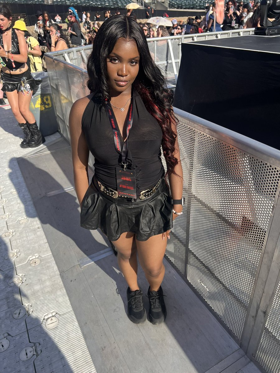 If you see me come say hiiii 

#ATEEZInYourFantasy #AteezinNYC #AteezinNewYork