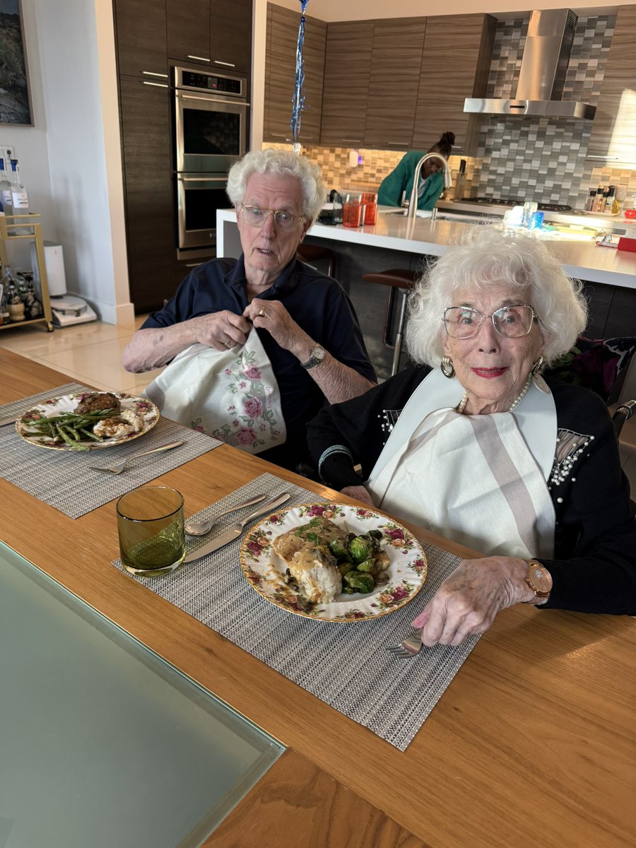 John Barrowman MBE tweet media