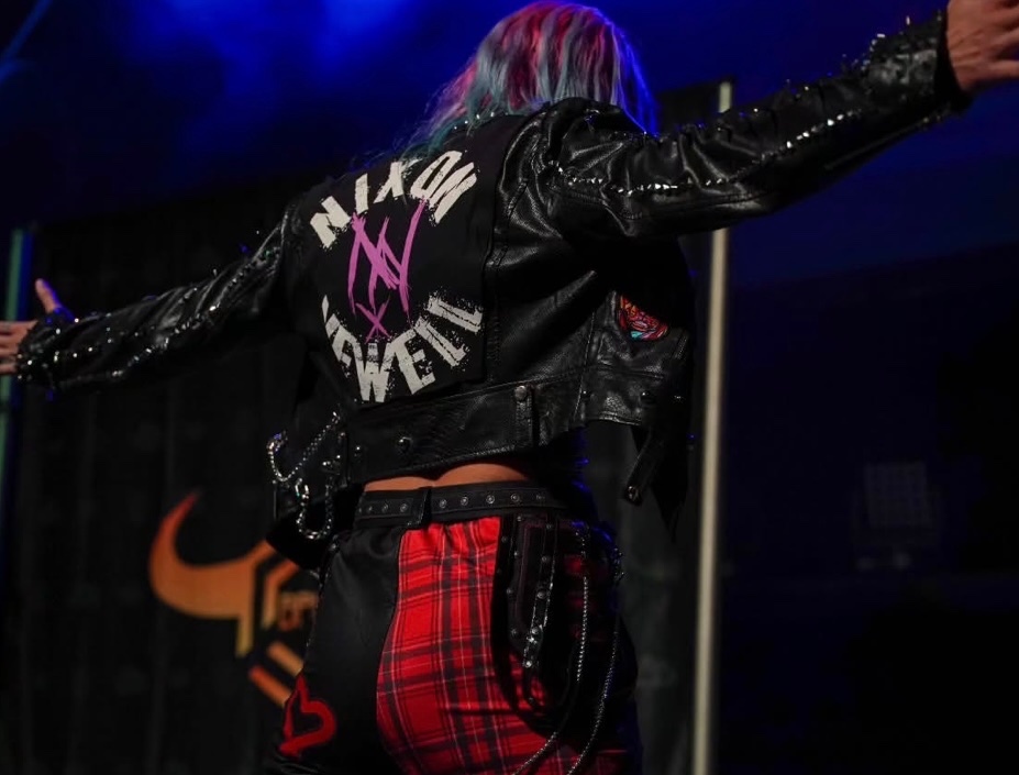 Charmander ↯ Not@NixonNewell tweet media