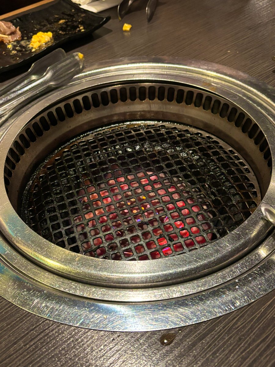 I forgot to take pictures of our food so here’s the grill after all the food was gone :&gt;