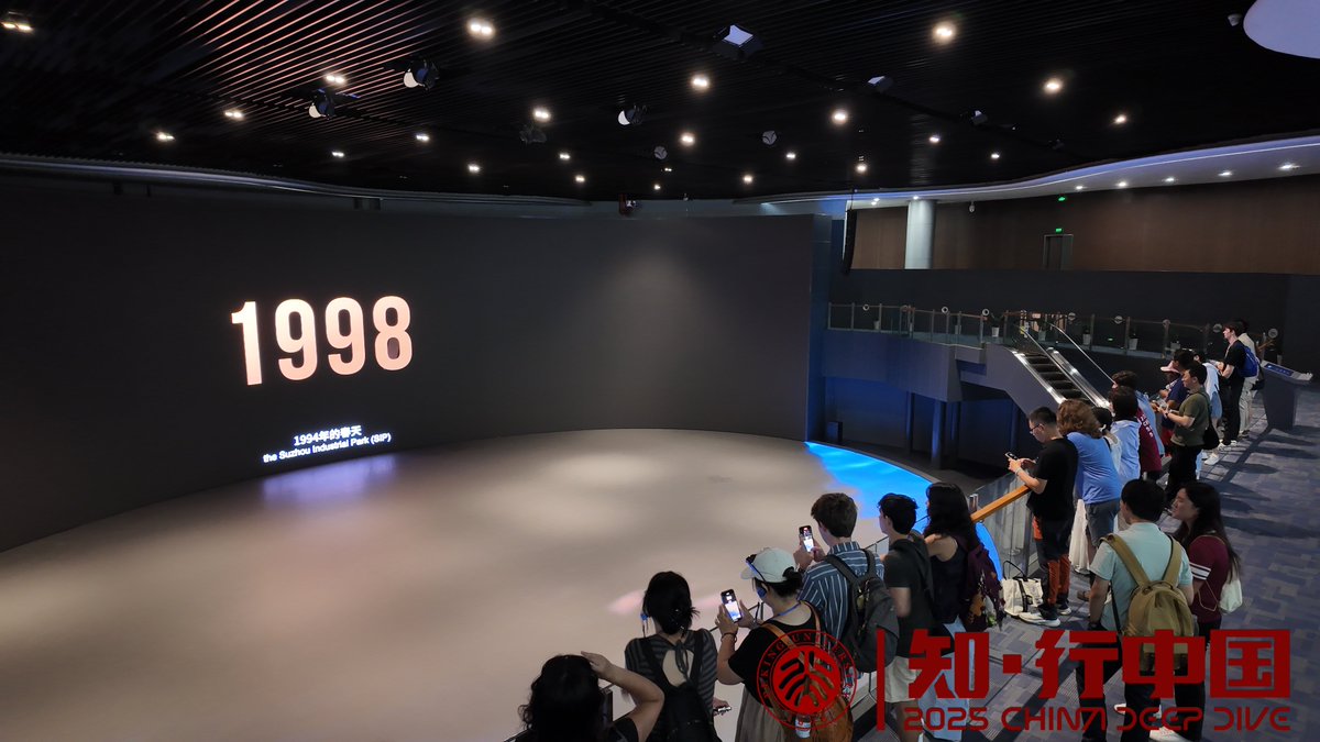 “I had heard a lot about China’s cutting-edge technologies before, but seeing them with my own eyes was a completely different experience.”

Shannon from Cornell, along with fellow students from the U.S., had a firsthand look at China’s innovation and economic growth at Suzhou