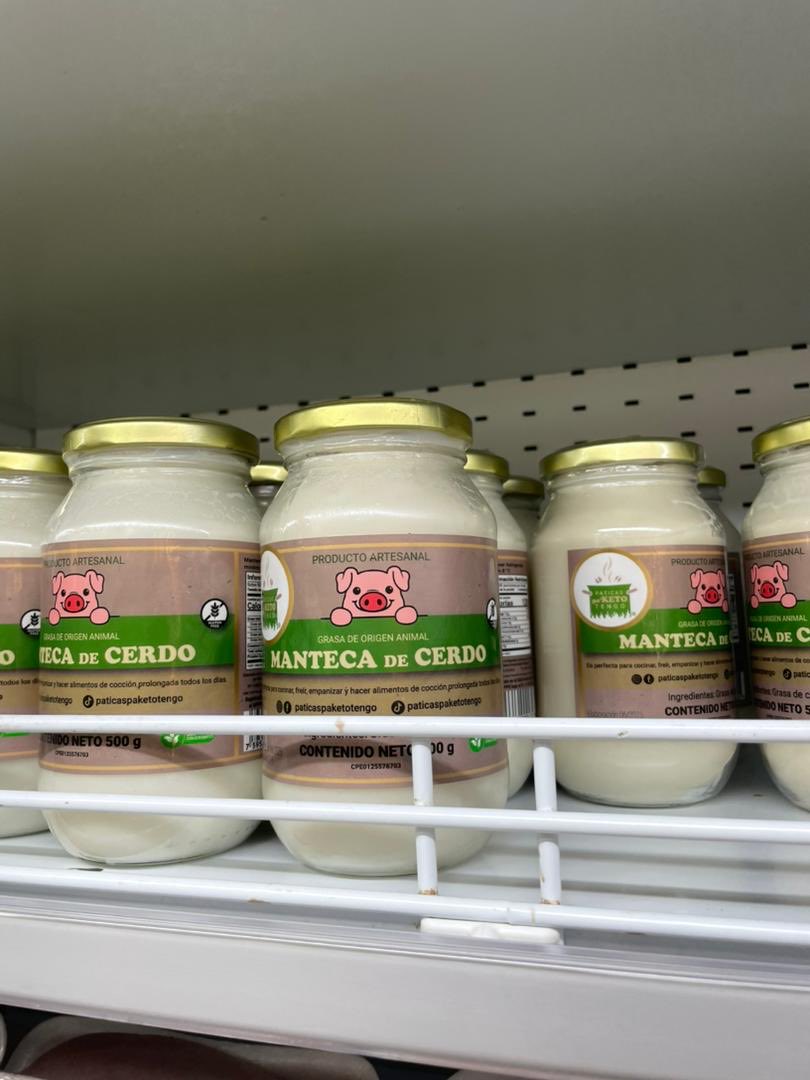 ReinaldoJCV_'s tweet photo. No conozco a los dueños de esta marca venezolana, pero agradezco que estos productos naturales lleguen a los mercados de Venezuela. La manteca de cerdo es una opción más sabrosa y más saludable para cocinar que el aceite vegetal que puede ser muy dañino para el cuerpo humano. https://t.co/iLTMC8LDzv