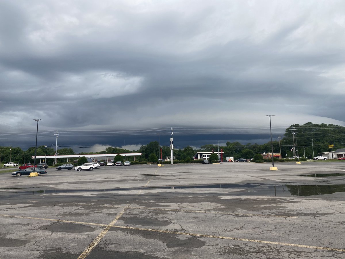 TrentsWeather's tweet photo. 5:46pm look https://t.co/xS5XL2siOy