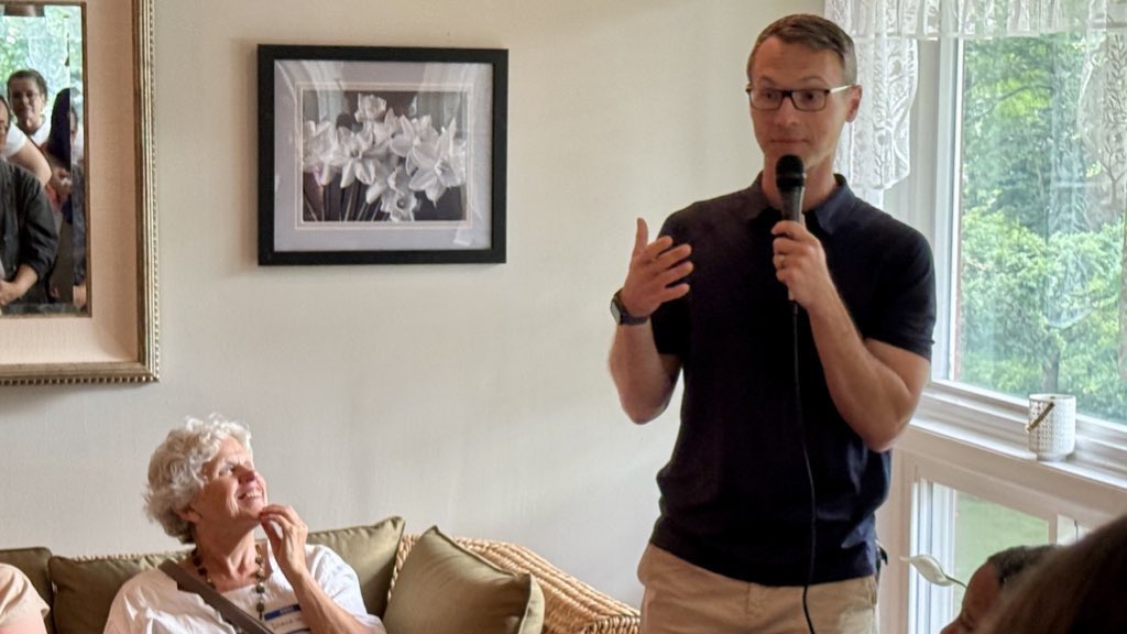 JamesWalkinshaw's tweet image. An energizing afternoon of unity and purpose with fellow Fairfax Democrats. Grateful to stand with so many ready to step up, deliver for our families, and keep Fairfax moving forward.
