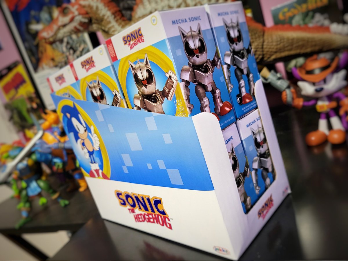SwellAlexander's tweet image. Help yourself to a complimentary Mecha Sonic on your way out!