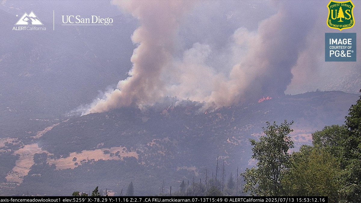 SkyzSmokey's tweet image. #MaxFire definitely seeing a large increase in activity, sounds like retardant is being extremely ineffective. Took a look and the last time this area saw fire was in 1961. This one has massive potential.