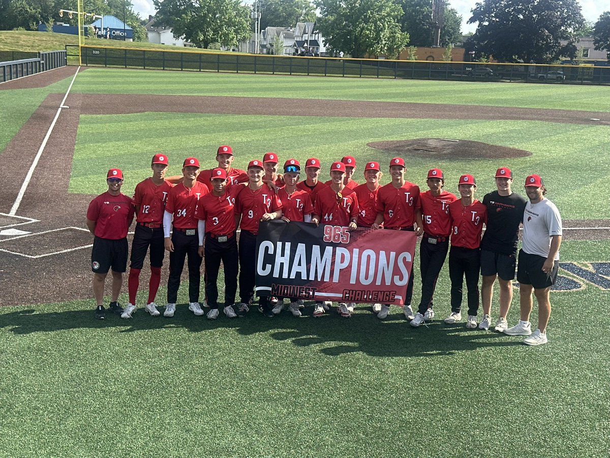 @T3Warhawks_Gru (@t3warhawks_gru) on Twitter photo Couldnโt be happier for this group of guys๐ช๐ปPitching, hitting, base running and defense, all around baseball all weekend๐
<a href="/T3_Warhawks/">T3 Warhawks</a> <a href="/CTippens19/">Cole Tippens</a> <a href="/ConnorGromen/">Connor Gromen</a> Couldnโt be happier for this group of guys๐ช๐ปPitching, hitting, base running and defense, all around baseball all weekend๐
<a href="/T3_Warhawks/">T3 Warhawks</a> <a href="/CTippens19/">Cole Tippens</a> <a href="/ConnorGromen/">Connor Gromen</a>