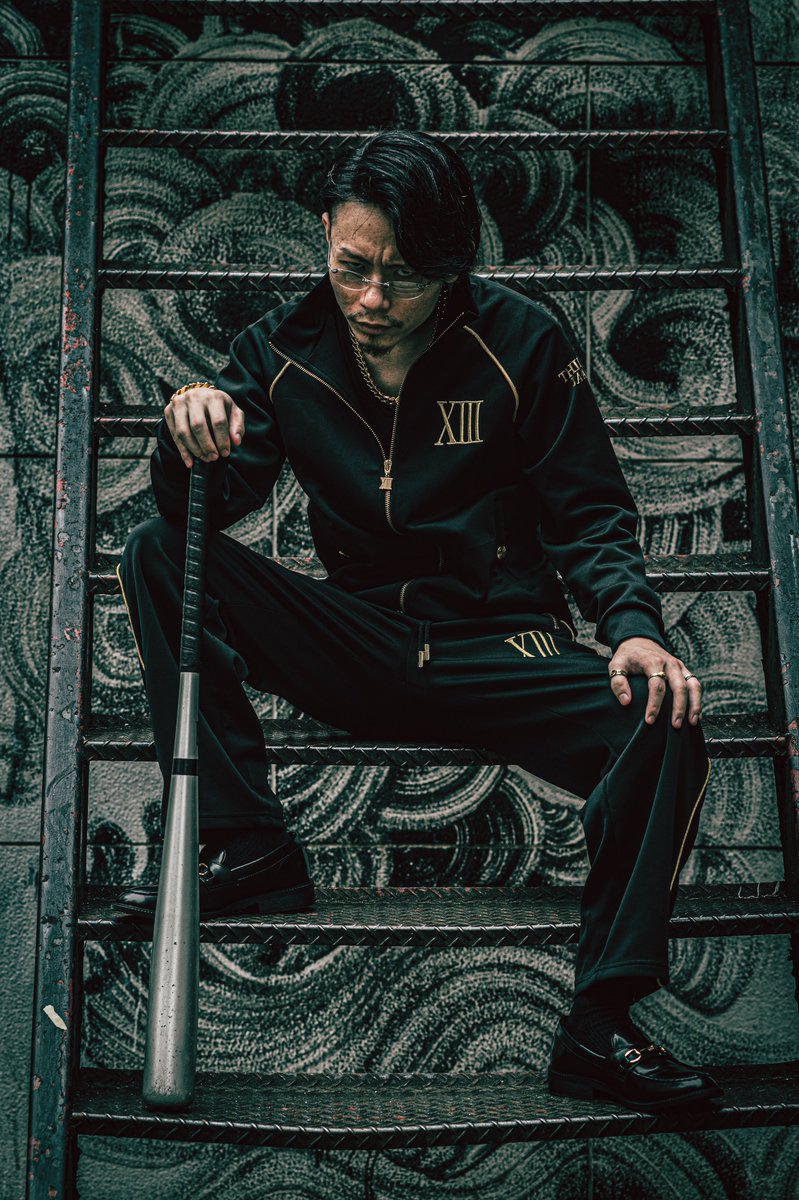 BearKrush3rd's tweet image. 熊切逹̲也(くまぎり たつや、1993年6月22日 - )は、日本の男性モデル。福岡県出身。血液型AB型。

ポートレートユニット極東連合のモデルであり、リーダーも務める。極東連合としての活動に並行して、他フォトグラファーの作品への参加も行っている。

撮影　つな［@tuna2000gt］