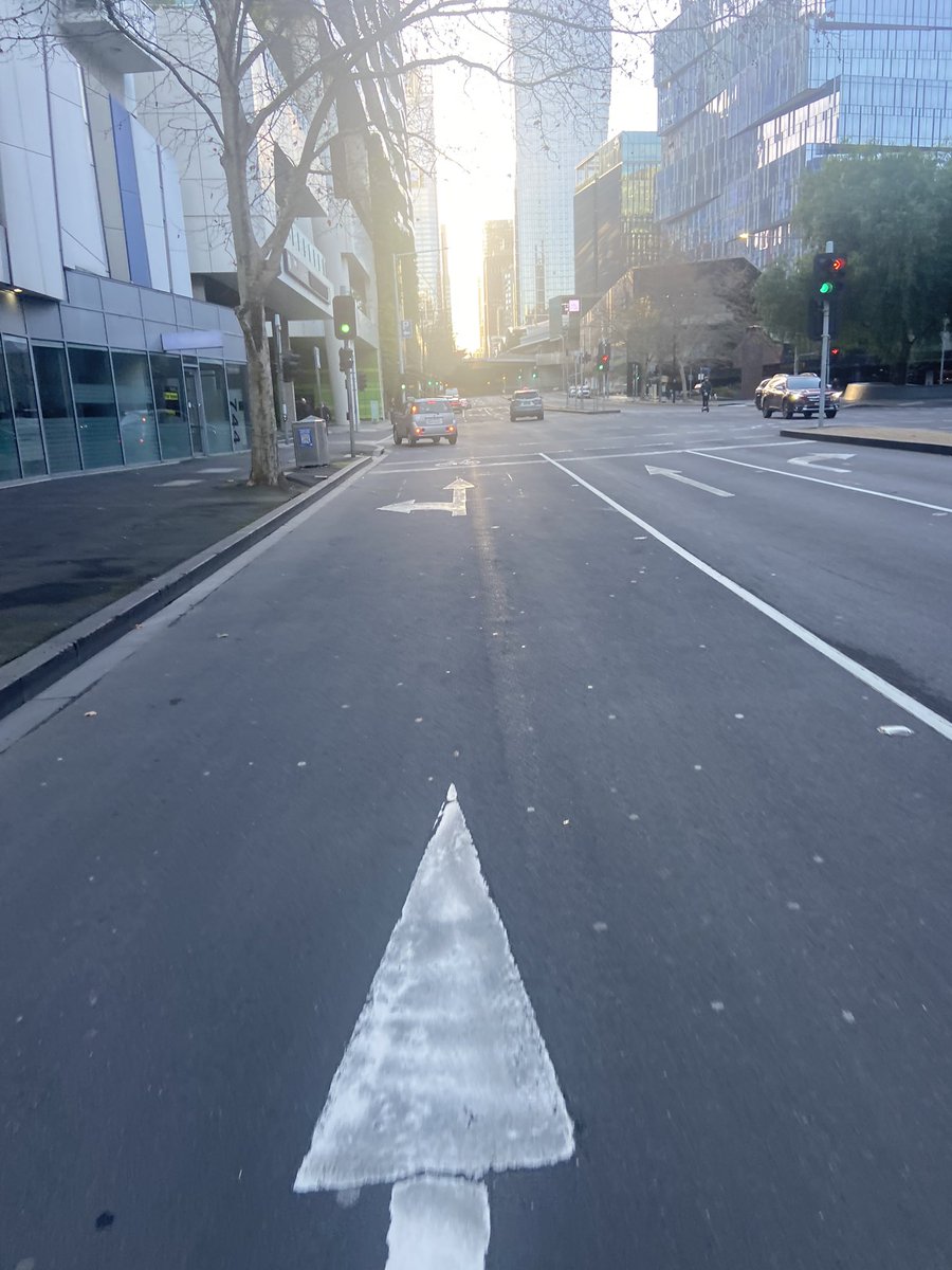 “Under the steel wheels”
Takes me back, years ago I was pushbike courier for Dart in Melbourne, nothing quicker in the city!
youtu.be/jgx5-7C6NhI?si…