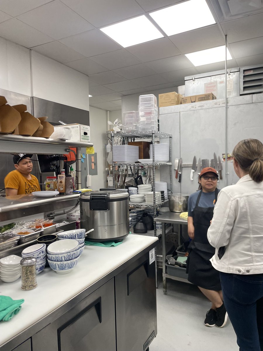 AngieCraigMN's tweet image. Small business owners like Nevi are the backbone of Minnesota’s economy. Happy I could stop by her restaurant in Duluth with State Rep. Pete Johnson.
We’ve got to make sure our small businesses have the support they need to thrive – and you can bet that’s what I’ll be fighting…