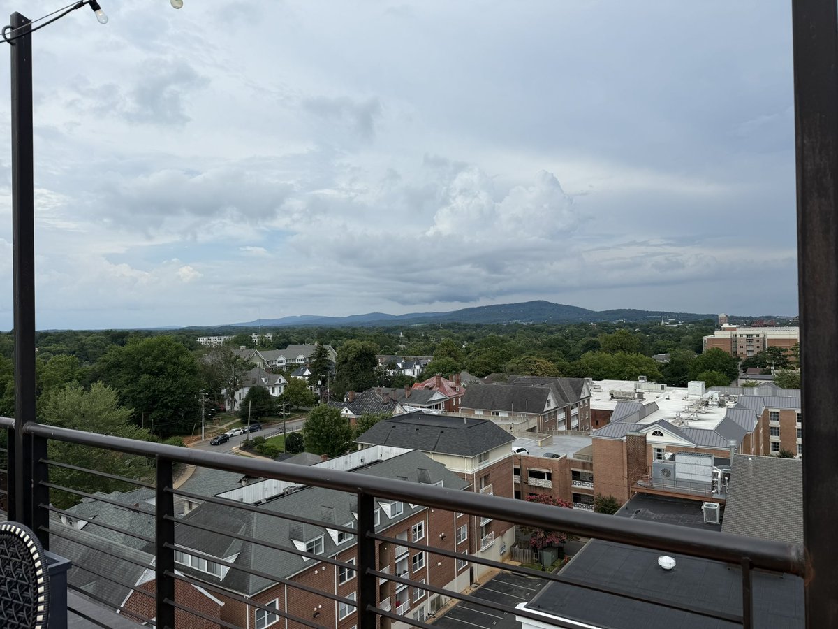 WHAT MADE SEAN SMILE (week 28): I’m turning WMSS into a weekly post. I will share what made me smile from the past week every Sunday! On Monday, I met Robbie Pruitt, who has repaired more than 2,000 bikes for free from his backyard since 2020. That was followed by a beautiful