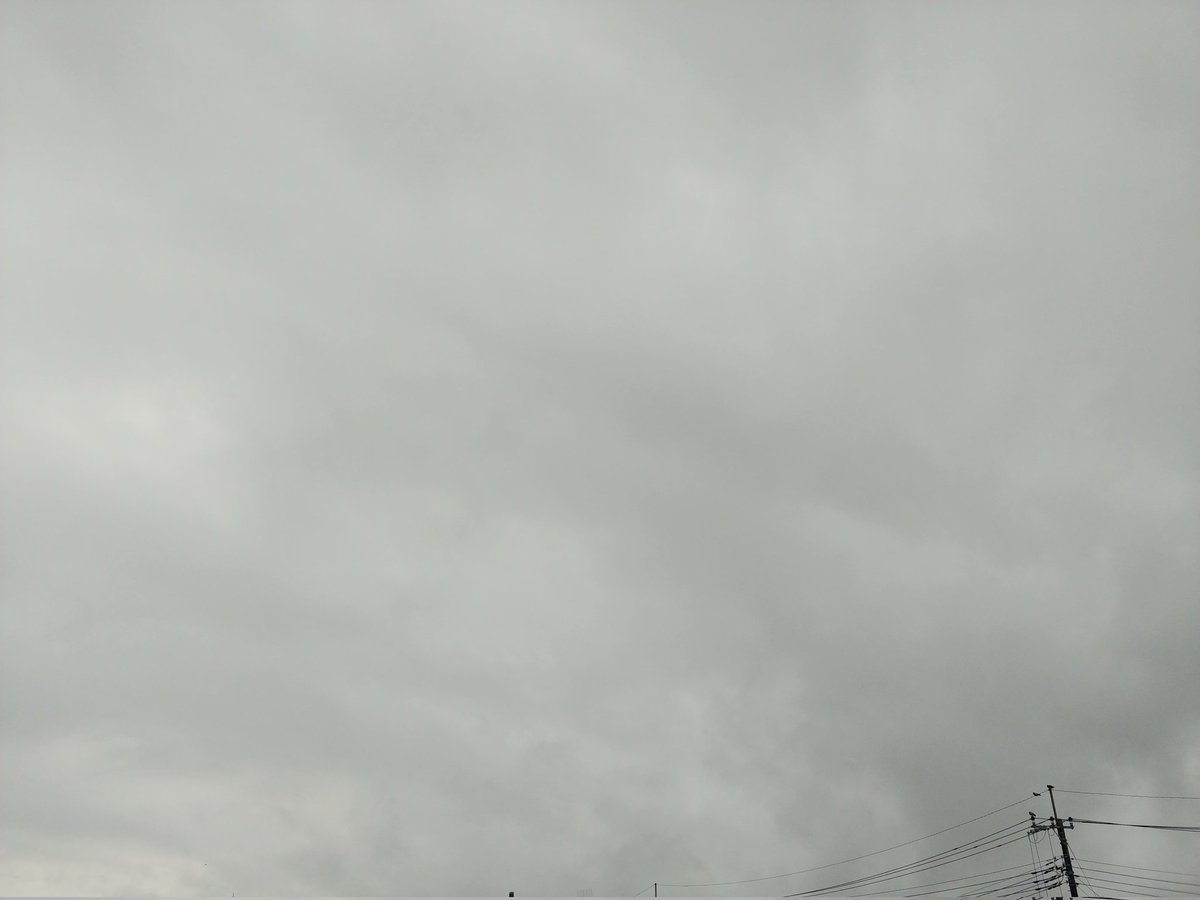 tompeko383912's tweet image. おはようございます☁️26.6℃
今にも降りだしそうな空
#イマソラ