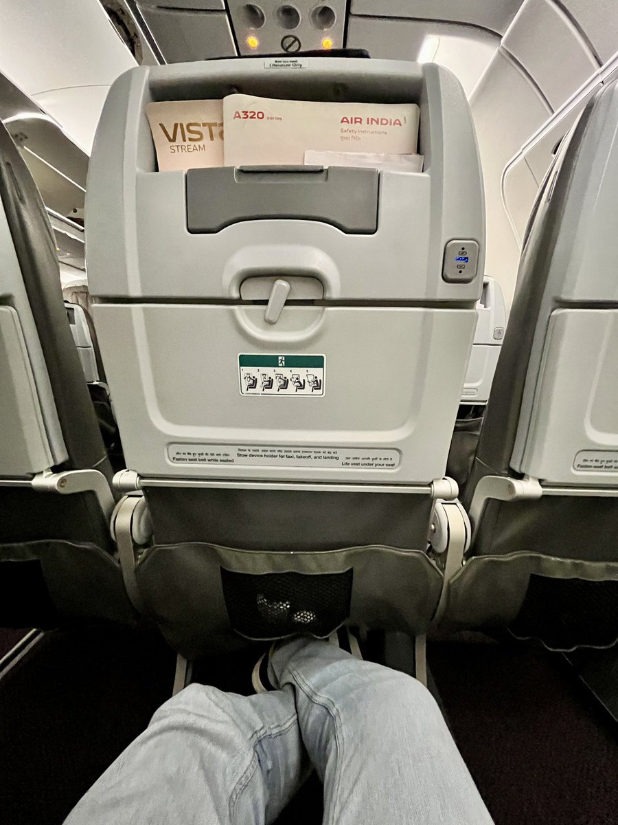 I swear I went home last evening before getting onboard the next one. Day 3 of 3 and it’s going to be a long day ahead! ✈️

AI2930 | VT-TQF | A20N | FL350-370

#Avgeek #Aviation <a href="/airindia/">Air India</a>