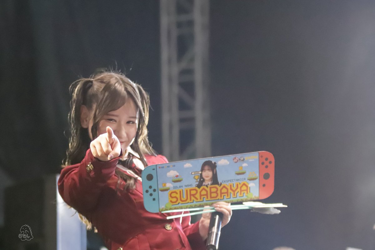 ~ Cathy

13072025 | Ekspectanica Carnival