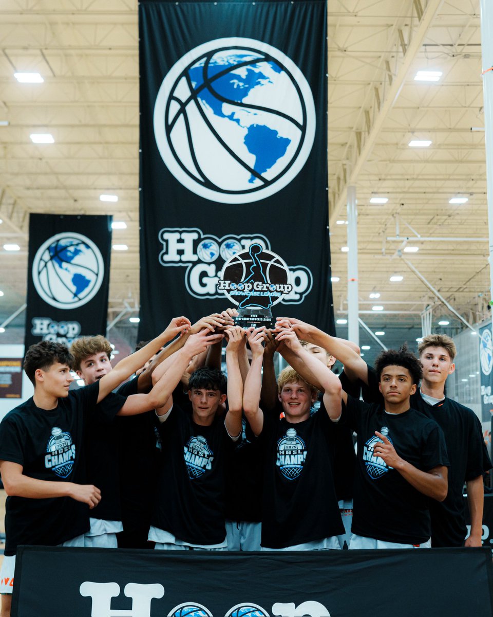will_louis0's tweet photo. The @HGSL_HoopGroup season is complete ✅

The Premier Independent Circuit in 🇺🇸 

15u- @cavemanbb 🏆 
16u- @njpanthersboys 🏆 
17u- @TeamAKTHoops 🏆 

@HoopGroupAL up next 👀 https://t.co/OlYLATi5Ob