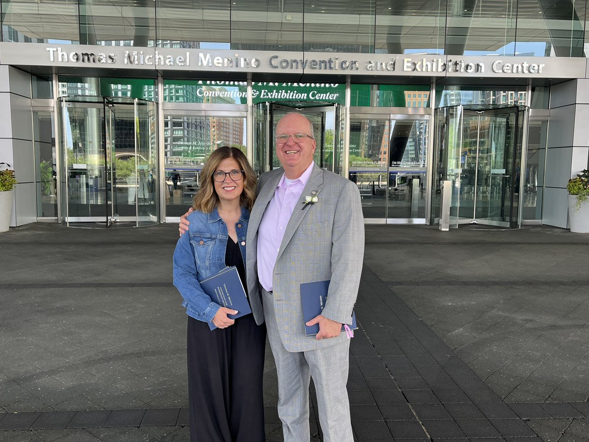 It was the honor of my life when Tom Menino gave me an opportunity to serve our city in a small way. Yesterday we paid tribute to our friend as we renamed the BCEC the Thomas Michael Menino Convention and Exhibition Center in Boston. Great to see Angela and the whole family.