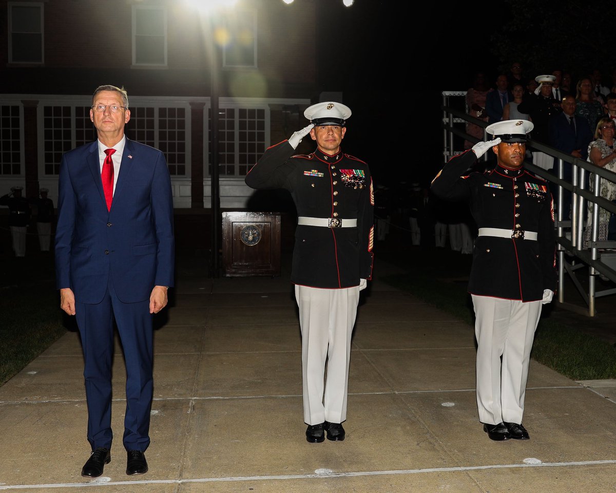 USMCSgtMaj's tweet image. Friday, I had the honor of hosting the Enlisted Evening Parade at @MBWDC, alongside our Guest of Honor, the Honorable Douglas A. Collins, Secretary of Veterans Affairs.
Thank you to everyone who joined us in honoring the legacy of service and sacrifice. #SemperFidelis #Marines