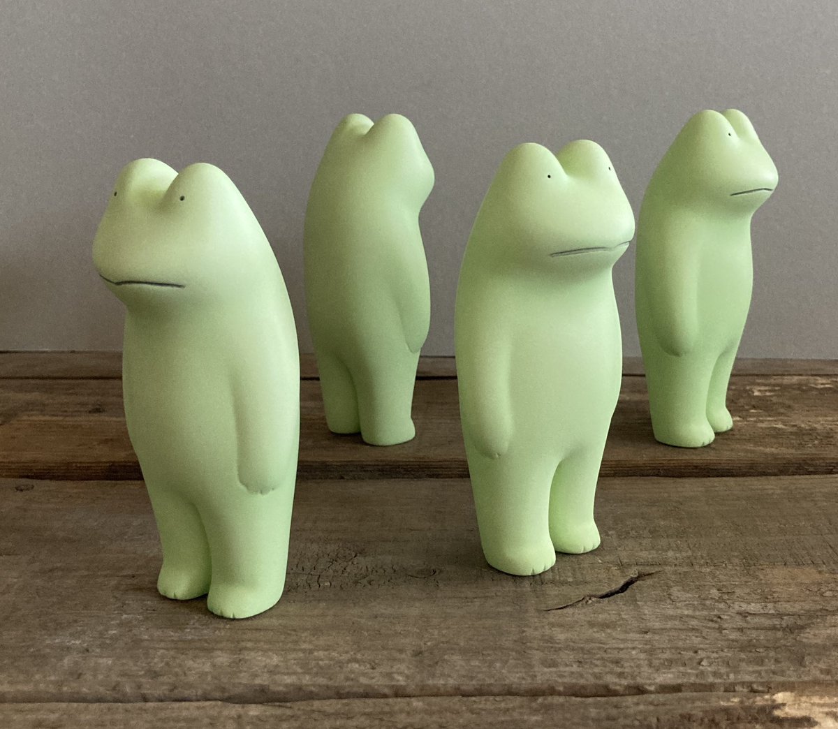 panpanya 「雨の日」より カエル 梅雨時のカエルです。 レジンキャスト