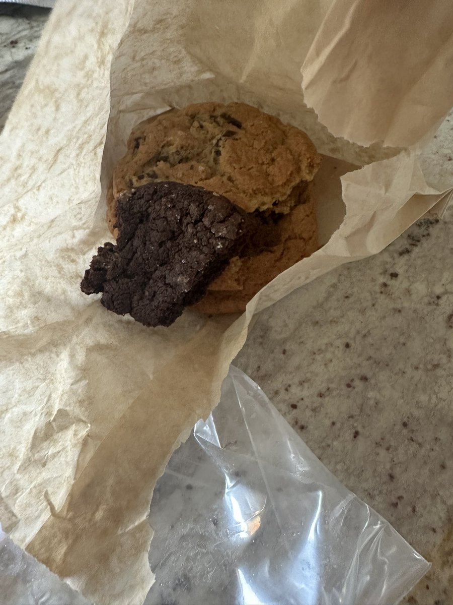 Eric The Biologist (@cgtcfa) on Twitter photo I now understand why the world is fat. 
I have not cheated or had processed foods in 14 months until today. What I experienced makes me realize why we are fat. 
Both my wife and I were able to eat the same amount of food. 
We split 2 burgers and a large French fry 🍟. We had a I now understand why the world is fat. 
I have not cheated or had processed foods in 14 months until today. What I experienced makes me realize why we are fat. 
Both my wife and I were able to eat the same amount of food. 
We split 2 burgers and a large French fry 🍟. We had a