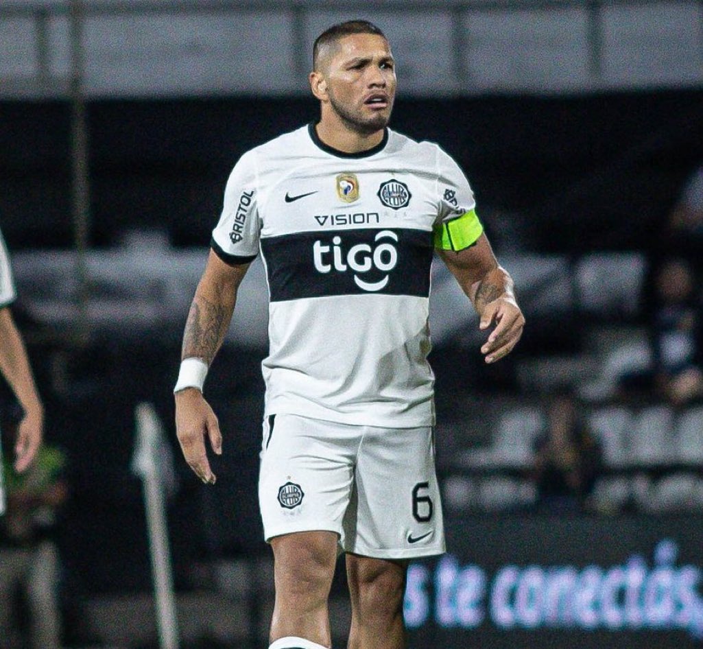 Marca_Zonal's tweet photo. 𝐑𝐢𝐜𝐡𝐚𝐫𝐝 𝐎𝐫𝐭𝐢𝐳 (𝟑𝟓) es el jugador CON MÁS DUELOS PERDIDOS [𝟖 de 𝟏𝟏 enfrentados] vs Sportivo Trinidense 😳‼️ https://t.co/XjrK1xusj8
