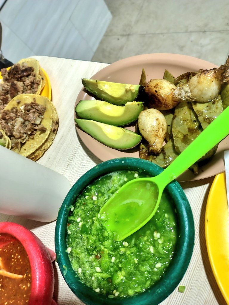 RafaCruzCoronel's tweet image. Buenas tardes amig@s cuando visiten CdMx no olviden degustar de nuestra deliciosa gastronomía tacos