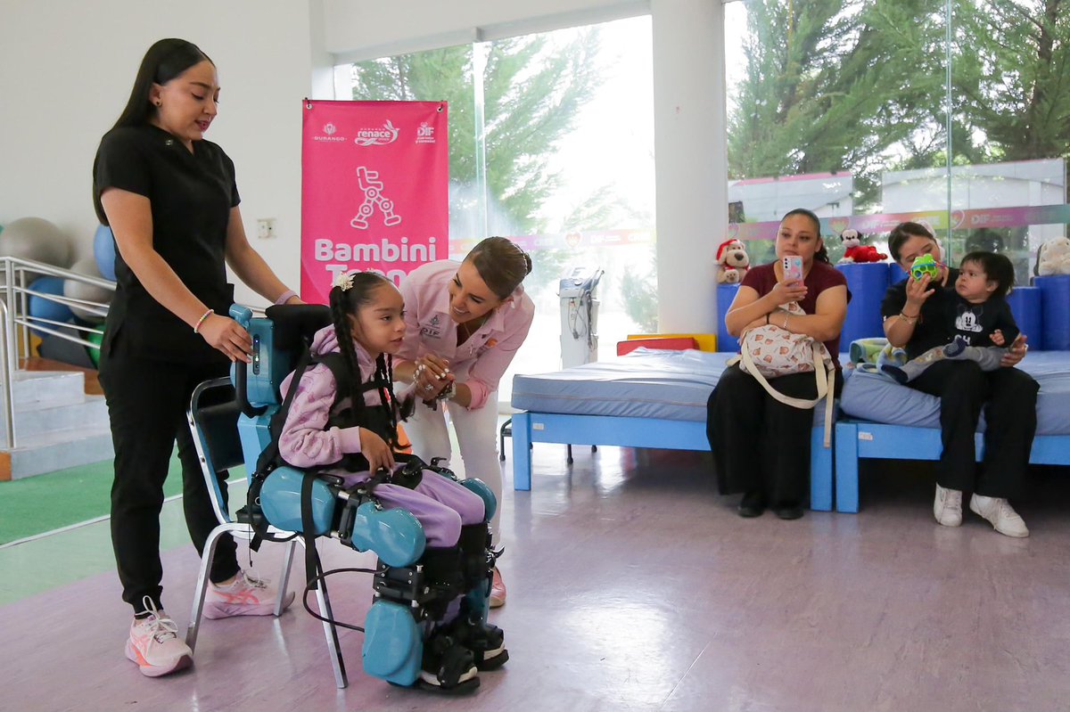 LaloSerranoZ's tweet image. #LaserInformativo

#Durango|| @Marisol_rosso impulsa la innovación en rehabilitación infantil con el robot BAMBINI TEENS en Durango

Durango se coloca a la vanguardia en rehabilitación infantil gracias a la gestión de Marisol Rosso Rivera, presidenta del @DIF_Durango , al…