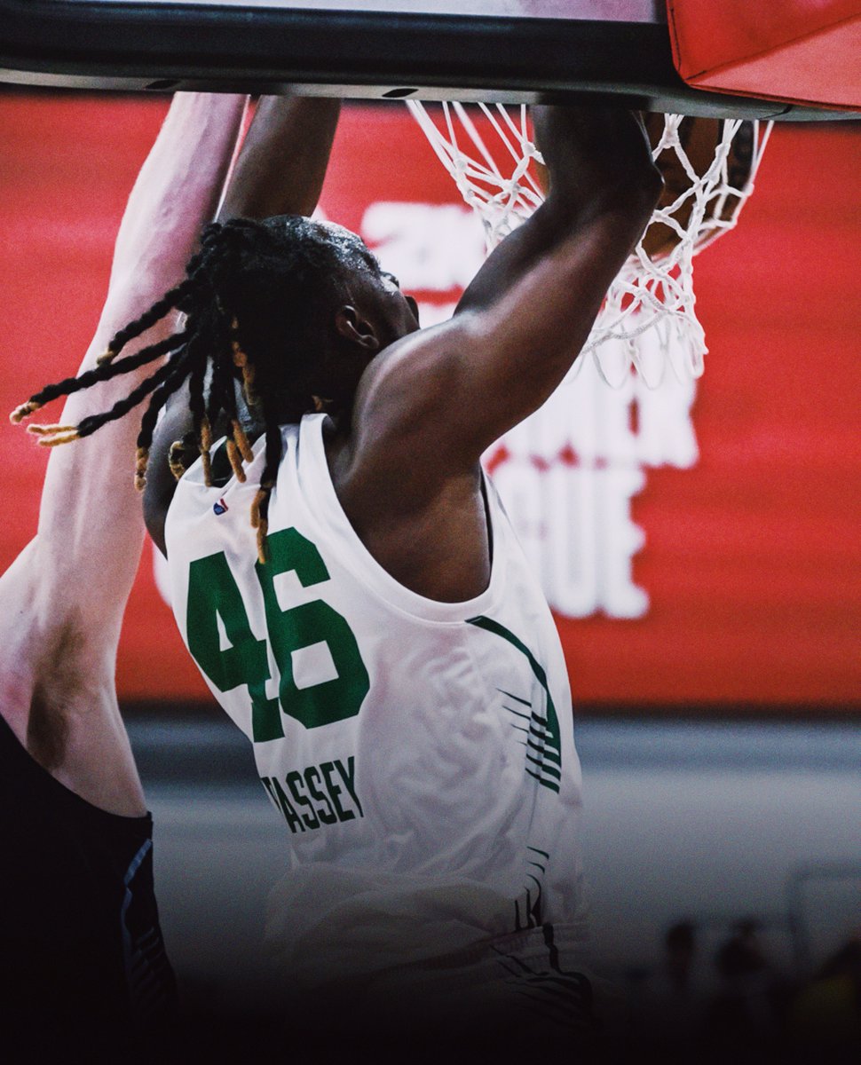 CelticsMuse's tweet image. Charles Bassey today:
22 PTS
13 REB
2 STL
3 BLK
8-12 FG
6-6 FT
+15
Only played 22 minutes😤