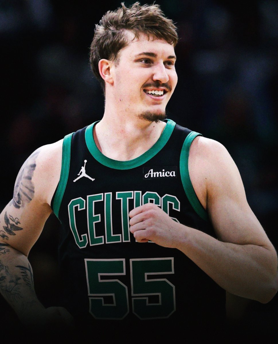 CelticsMuse's tweet image. Baylor Scheierman today:
13 PTS
8 REB
8 AST
3 STL
6-15 FG
+23