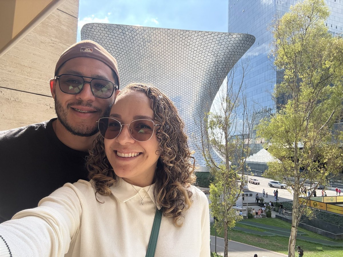 Pekicientha's tweet photo. Una escapadita a #CDMX y se te reinicia la vida ✨❤️ https://t.co/bRKnFFDmUO