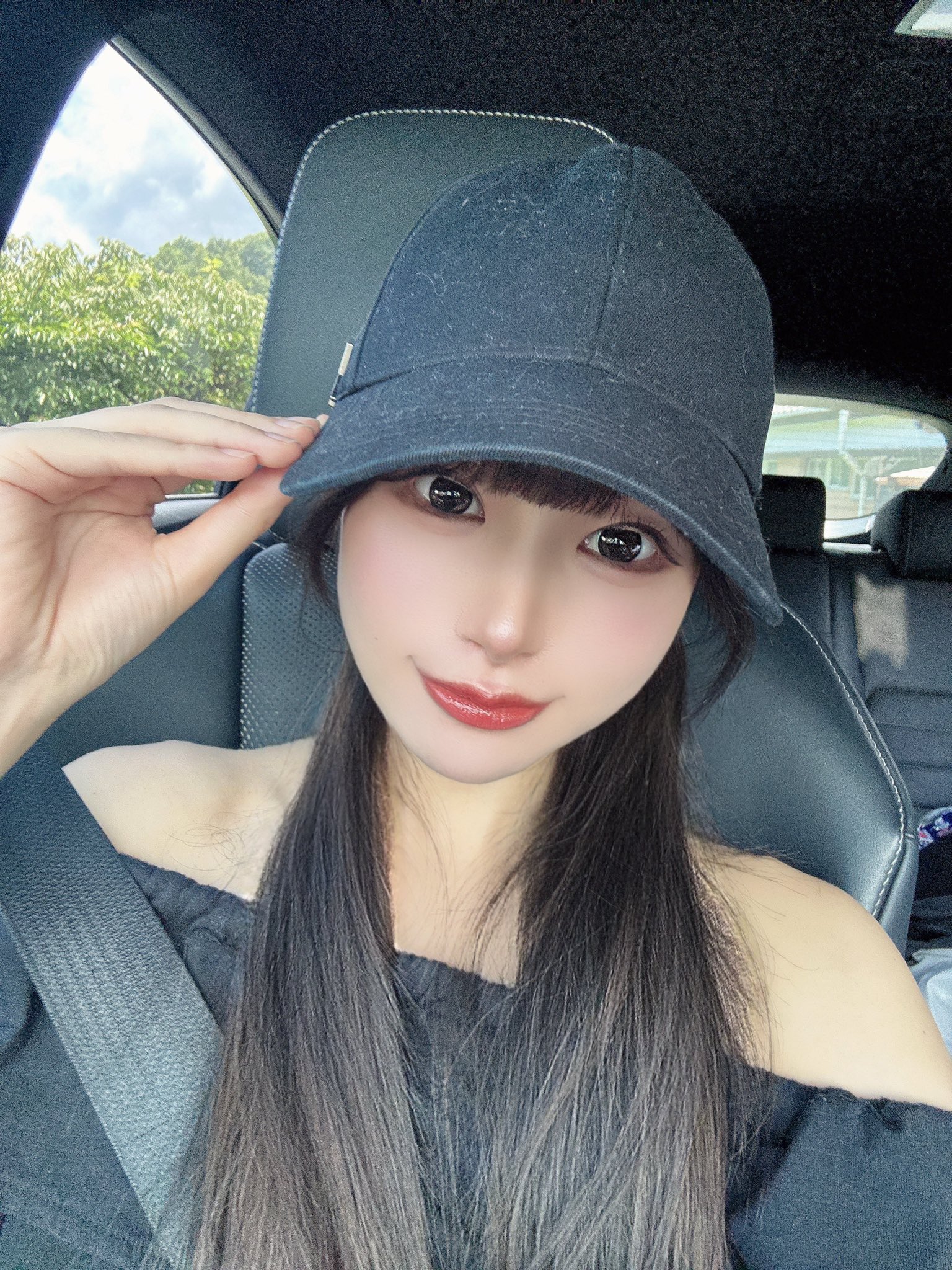 牡*❁様 コヤンイサムチョン♡大人可愛いオッドアイうさニャンのサコッシュ♡ダルメ あいのは無言フォローでタグお迎え on X: 