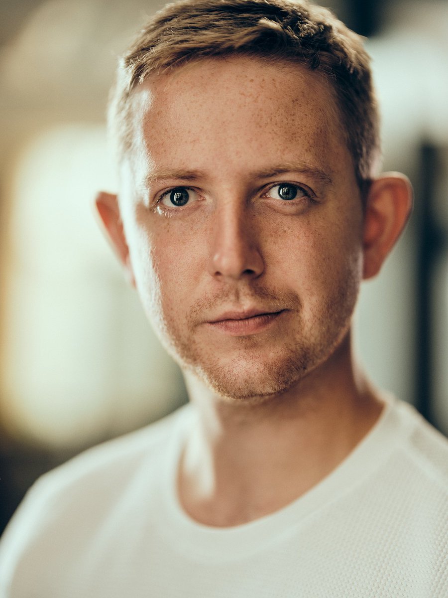 Sonny Barr (@sonnybarr2) on Twitter photo Very proud to announce that I have a new agent. For any enquiries about yours truly, Please contact <a href="/RedDoorVision/">Red Door Vision</a>. Thank you, stay lucky! 😄👍 Very proud to announce that I have a new agent. For any enquiries about yours truly, Please contact <a href="/RedDoorVision/">Red Door Vision</a>. Thank you, stay lucky! 😄👍