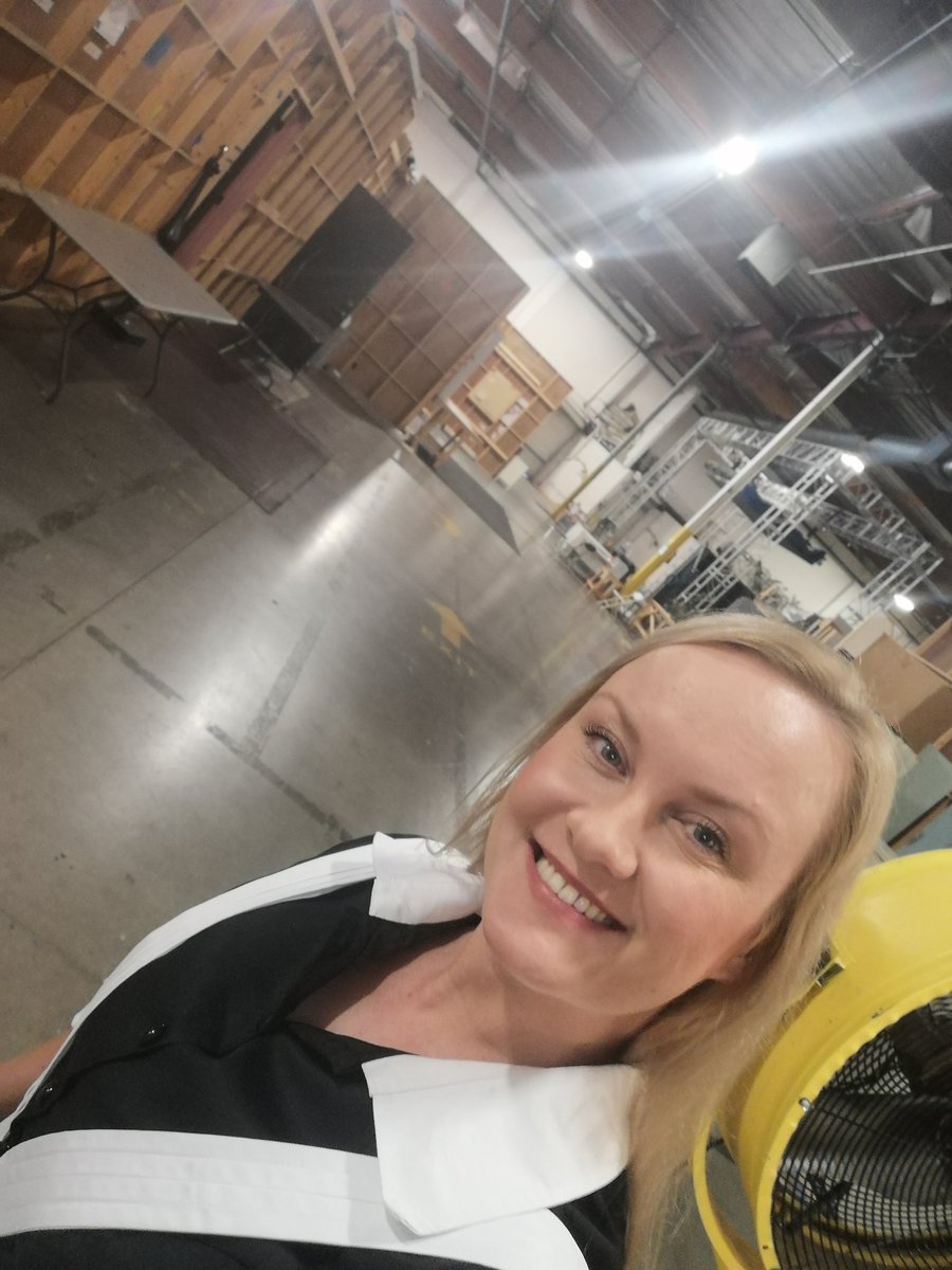 Crazy 48 hours! I got cast in a project that started shooting today in LA! So spent Friday &amp; Saturday at Mad Monster Party in AZ &amp; caught the red eye back to LA! On set today at Creative Arts Studios in Chatsworth &amp; already looking forward to the next 4 days on this 🎬