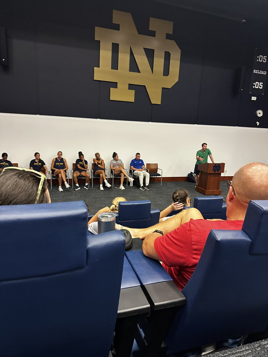 Isabella Olivarez (@izzyolivarez) on Twitter photo Great ID Camp this weekend <a href="/NDSoccer/">Notre Dame Women's Soccer</a> 🫶🏼⚽️ Grateful to have been around so many great players, coaches and staff. Go Irish ☘️ Great ID Camp this weekend <a href="/NDSoccer/">Notre Dame Women's Soccer</a> 🫶🏼⚽️ Grateful to have been around so many great players, coaches and staff. Go Irish ☘️