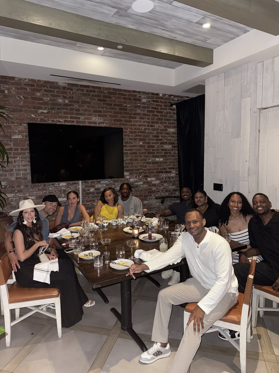 Tevin Juwan Brown (@_juwan) on Twitter photo FAMILY!
Wouldnāt be who I am today without the guidance of our TRB FAMILY!
Real relationships built through the FIRE and stood the test of time!
<a href="/TylerRelph10/">Tyler Relph</a>
<a href="/QuickAintFair04/">Barrington Stevens III</a>
<a href="/LangGalloway10/">Langston Galloway</a> FAMILY!
Wouldnāt be who I am today without the guidance of our TRB FAMILY!
Real relationships built through the FIRE and stood the test of time!
<a href="/TylerRelph10/">Tyler Relph</a>
<a href="/QuickAintFair04/">Barrington Stevens III</a>
<a href="/LangGalloway10/">Langston Galloway</a>
